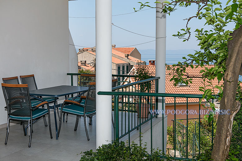 apartments Mrsi, Podgora - terrace with sea view