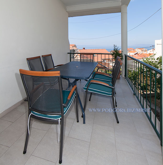 apartments Mrsi, Podgora - terrace with sea view