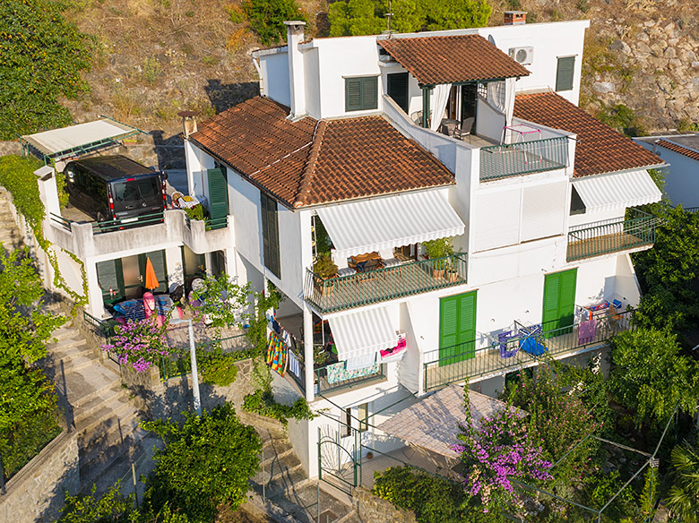 Apartments Mrsi, Podgora - house