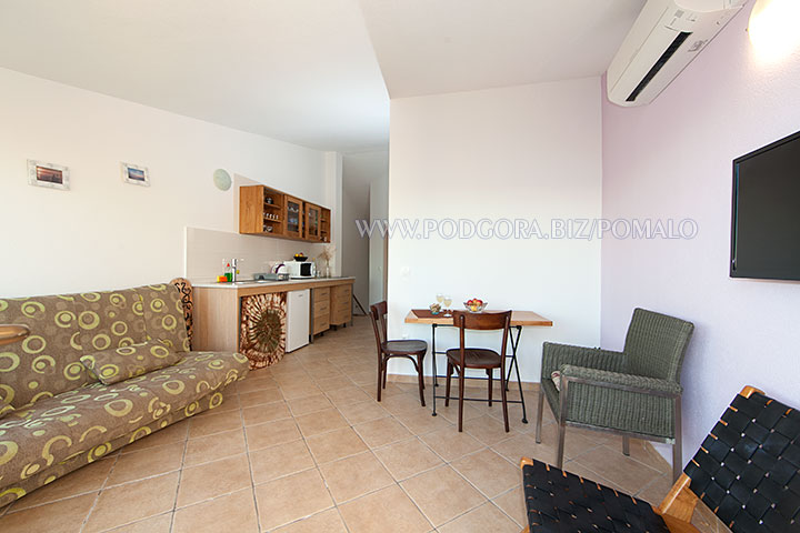 apartments Pomalo, Podgora - living room