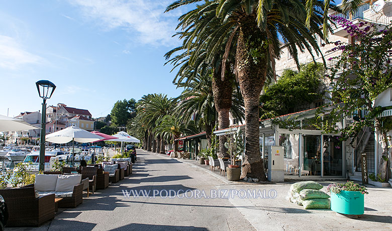 Podgora - promenade