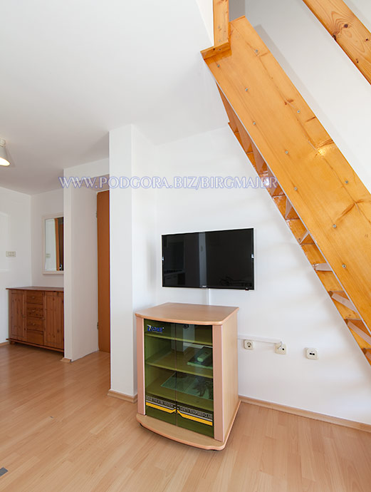 apartments Birgmajer, Podgora - wooden laddr