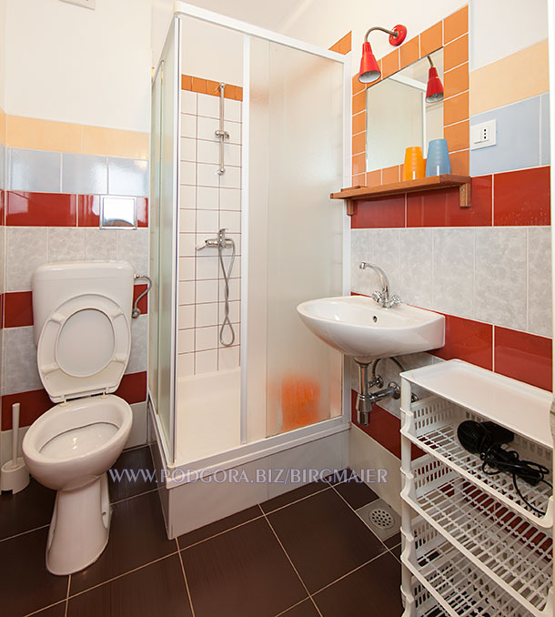 apartments Birgmajer, Podgora - bathroom